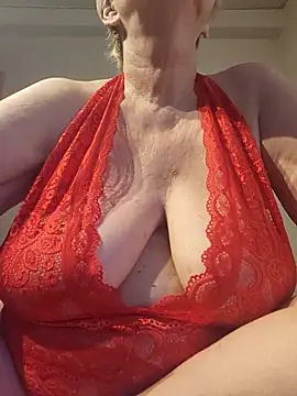 milfchantal4 online show from 04/20/26, 04:37