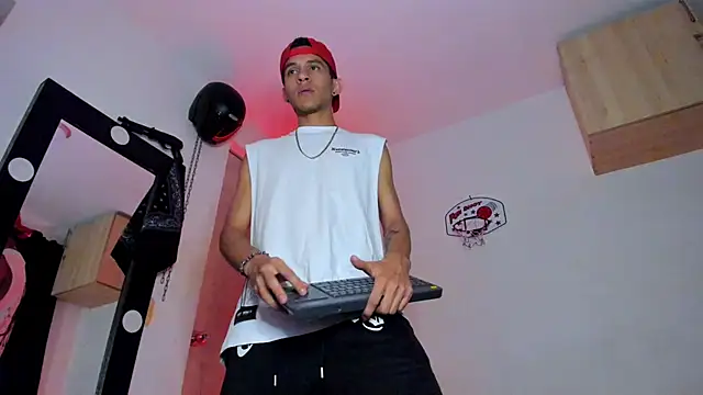 Samuel Suarez online show from 01/08/26, 01:30