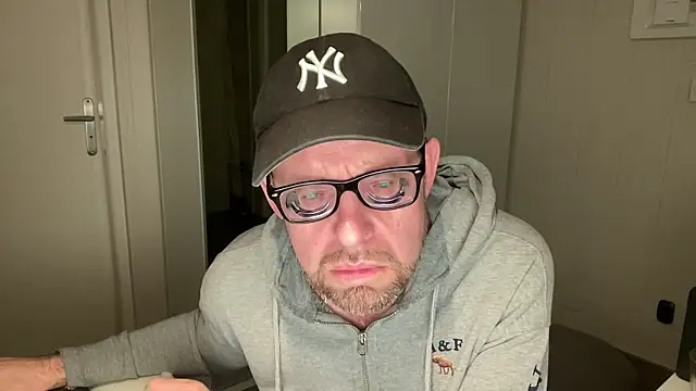 FABIOGLASSES online show from 09/26/25, 09:08