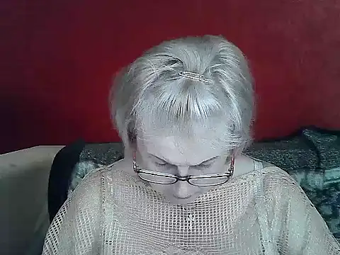 Snapshot of Gina_Marlyn chatting on 03/20/25, 07:46 Gina Marlyn online show from 03/20/25, 07:46