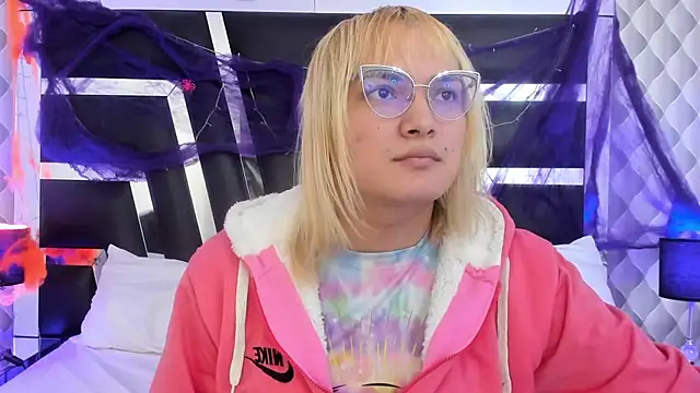 katya kozlov online show from 11/07/25, 01:27