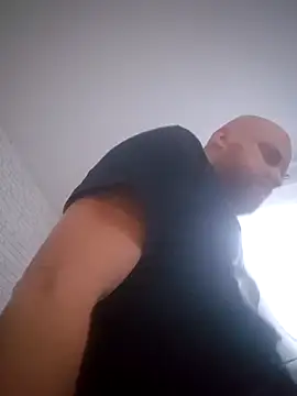 Snapshot of nicoco5757 chatting on 02/05/26, 04:22 nicoco5757 online show from 02/05/26, 04:22