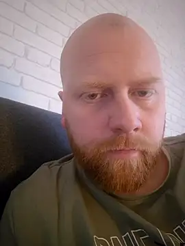 Snapshot of nicoco5757 chatting on 02/09/26, 02:54 nicoco5757 online show from 02/09/26, 02:54