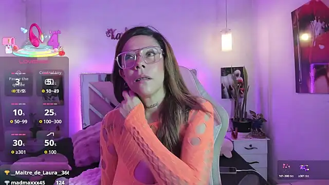 Karly moon online show from 06/19/26, 10:46