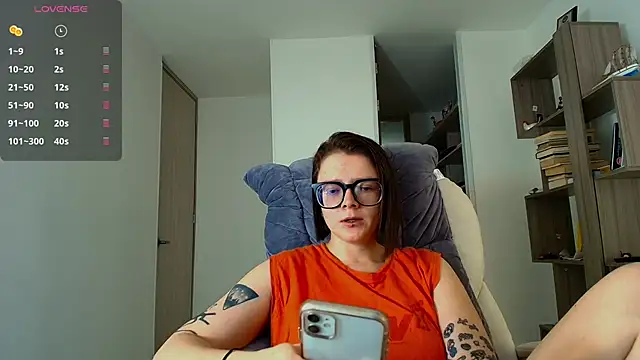 Arya starrk online show from 10/15/25, 02:28