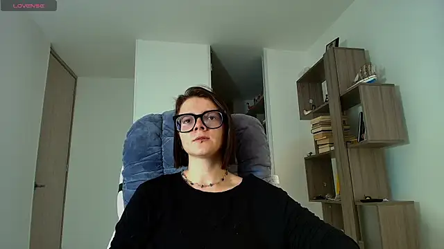 Arya starrk online show from 10/17/25, 02:52