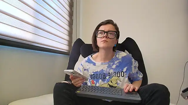 Arya starrk online show from 01/07/26, 02:41