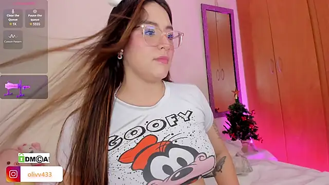 olivia  s online show from 12/20/24, 03:03