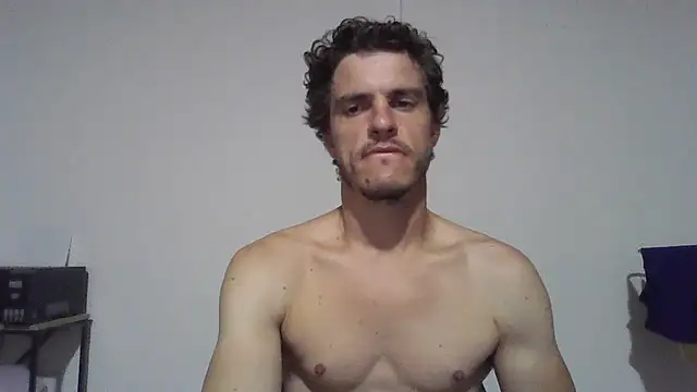 Snapshot of HeteroOli chatting on 06/28/26, 03:34 HeteroOli online show from 06/28/26, 03:34