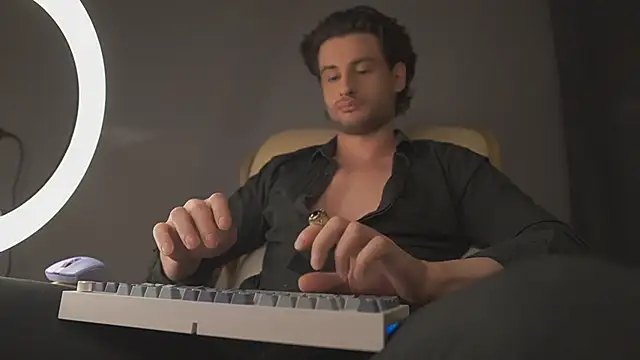 Keen   Luckystrike online show from 03/22/25, 01:54