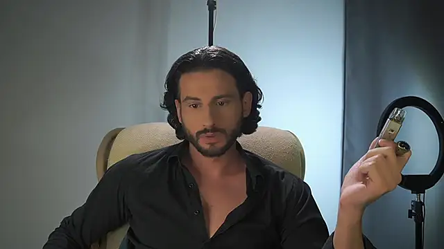 Keen   Luckystrike online show from 12/13/25, 11:54