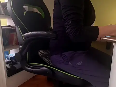 feathersify online show from 04/24/26, 09:01