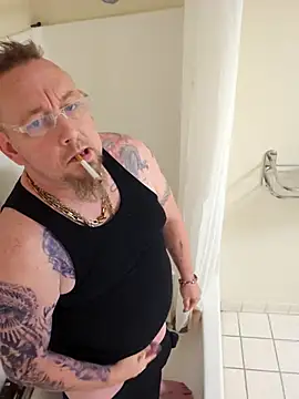 Littledick007007 online show from 09/19/25, 12:45