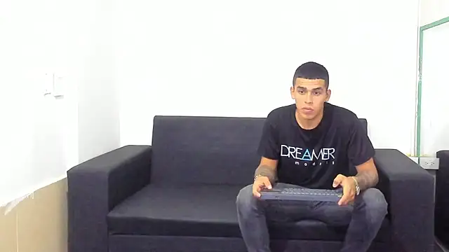 yeckodream online show from 03/18/25, 04:04