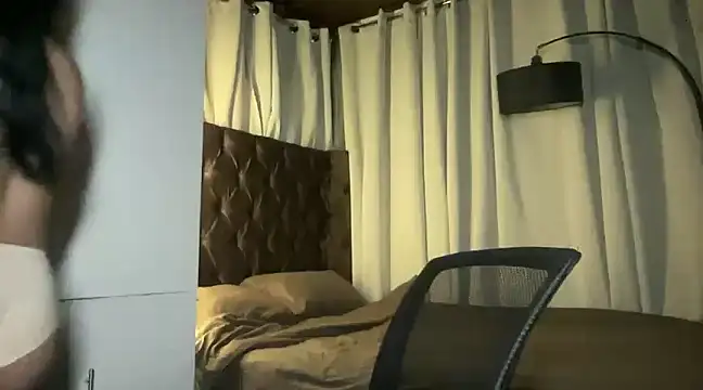 Lilly cruz online show from 12/20/24, 07:07