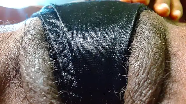 bethanywilson 23 online show from 10/21/25, 12:28