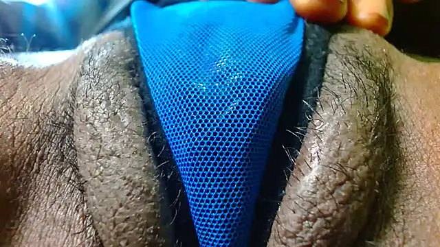 bethanywilson 23 online show from 10/27/25, 12:31