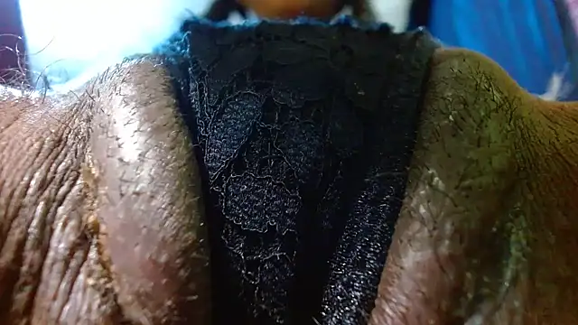 bethanywilson 23 online show from 11/25/25, 04:07