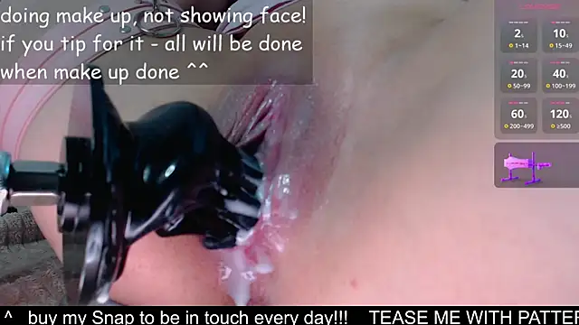 kitty alika online show from 11/10/25, 11:53