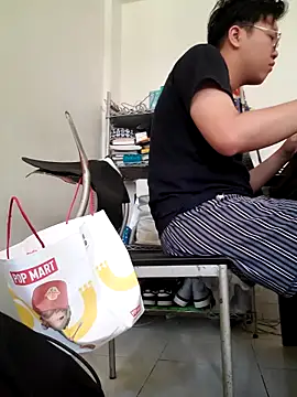 ksshp9502 online show from 09/28/25, 03:01