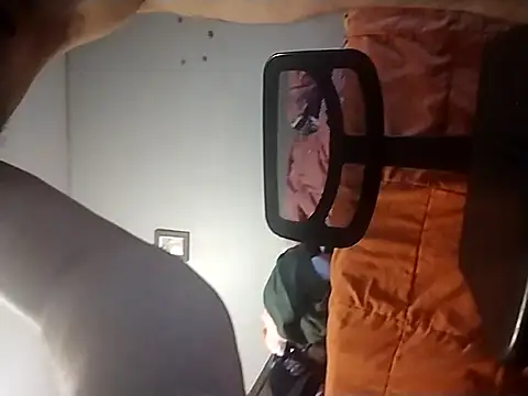 Snapshot of thickcocklatino chatting on 02/27/26, 07:58 thickcocklatino online show from 02/27/26, 07:58