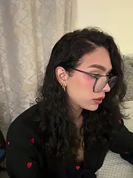 Samantha Bernardo online show from 04/25/26, 02:25
