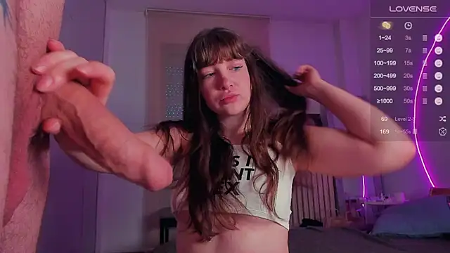 Snapshot of alicekaneky chatting on 10/27/25, 05:22 alicekaneky online show from 10/27/25, 05:22