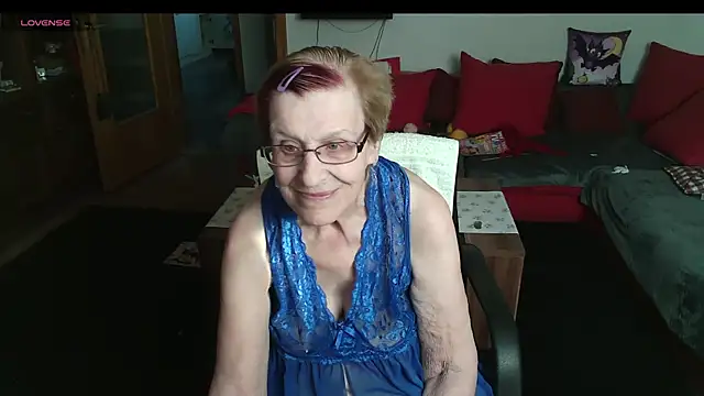 HeisseomaOriginal online show from 03/22/26, 08:18