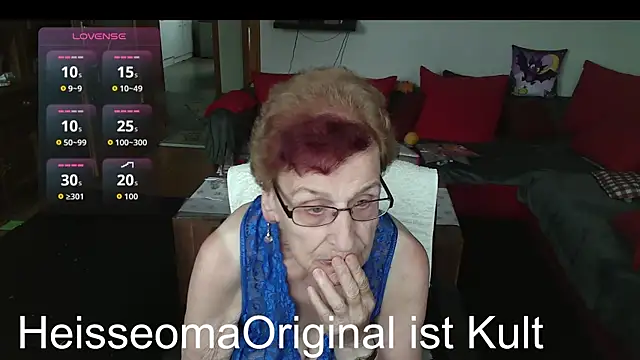 HeisseomaOriginal online show from 06/15/26, 07:21