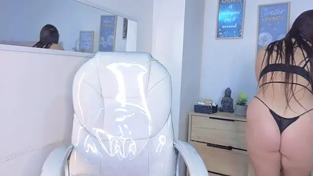 bluee hazell online show from 11/21/25, 11:20