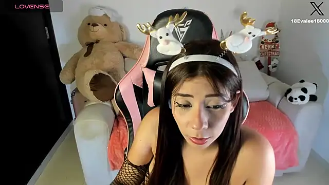 eval lee18 online show from 12/23/24, 03:07