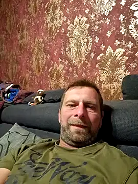 Snapshot of Mjn34 chatting on 03/11/25, 05:13 Mjn34 online show from 03/11/25, 05:13