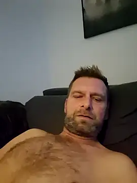 Snapshot of Mjn34 chatting on 10/14/25, 06:03 Mjn34 online show from 10/14/25, 06:03