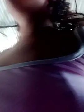 ValeriaSantos- online show from 03/01/25, 07:04