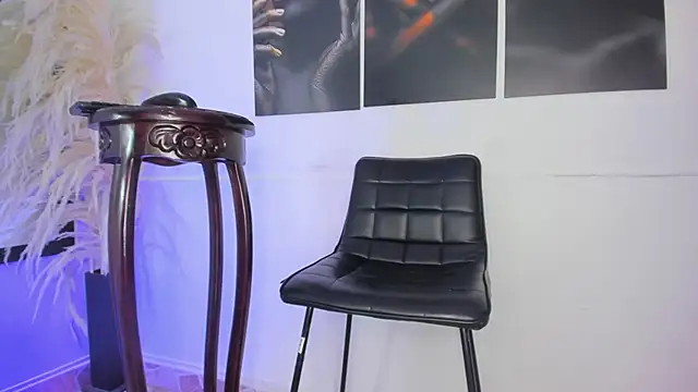 Sophia Cameron online show from 02/08/25, 07:04