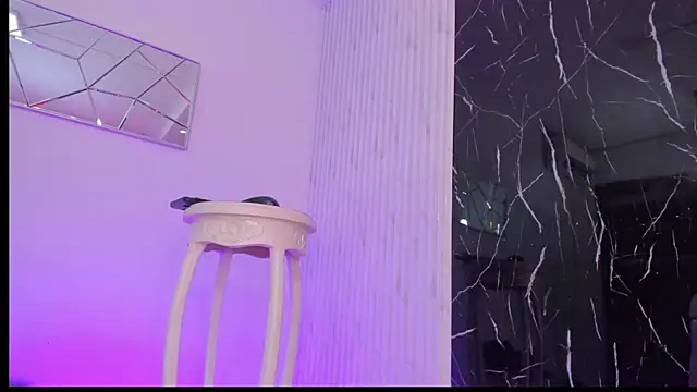 Sophia Cameron online show from 11/30/25, 10:36