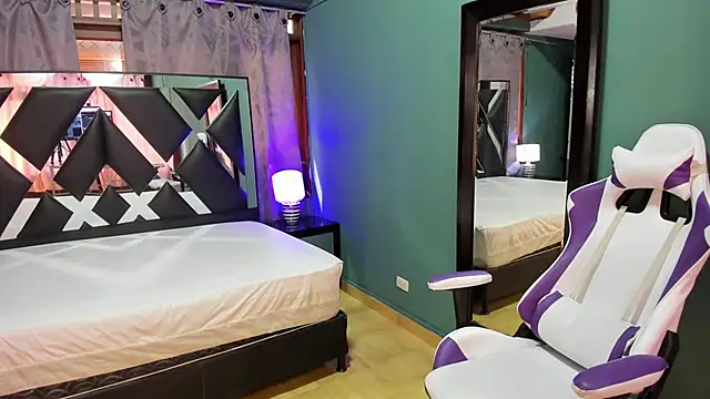 Linda4Petite online show from 01/22/25, 06:10