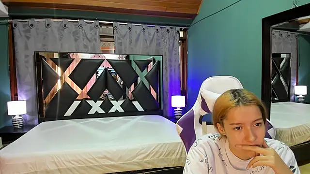 Linda4Petite online show from 02/09/25, 01:35