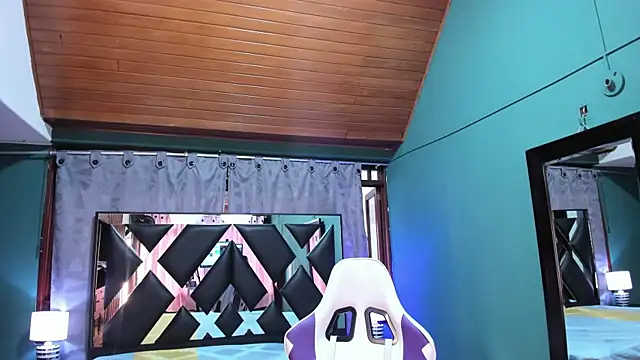 Linda4Petite online show from 02/11/25, 09:35