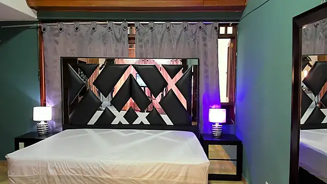 Linda4Petite online show from 02/22/25, 06:08