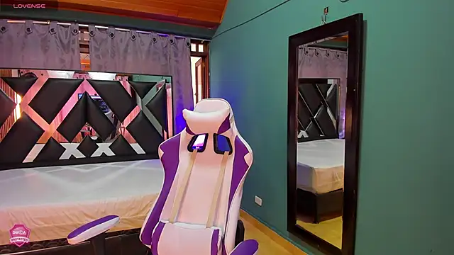 Linda4Petite online show from 03/07/25, 06:33