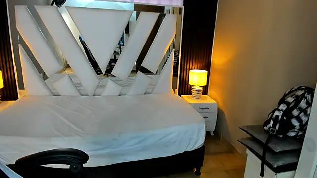 Linda4Petite online show from 02/08/26, 01:14