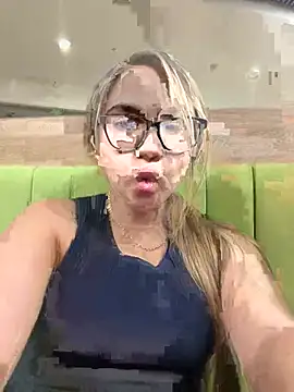 Snapshot of NatashaCruz- chatting on 05/28/26, 12:41 NatashaCruz- online show from 05/28/26, 12:41