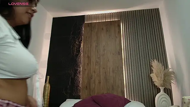 abby miller26 online show from 12/22/24, 12:27