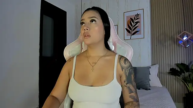 CameronCollins  online show from 09/19/25, 07:58