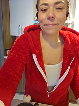 Ellie-L-Elizabeth online show from 12/20/25, 05:20