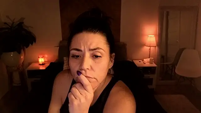 Ellie-L-Elizabeth online show from 01/12/26, 04:29