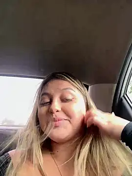 lunablossom  online show from 01/16/26, 08:57