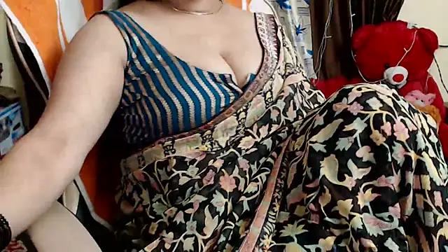 Snapshot of Naughty_Kashish chatting on 12/05/24, 10:23 Naughty Kashish online show from 12/05/24, 10:23