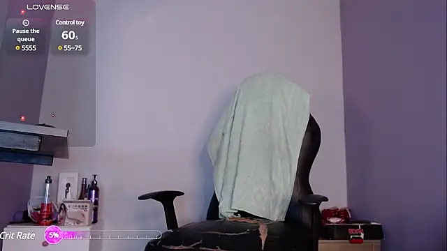 Snapshot of niawk_ chatting on 02/19/25, 12:22 niawk online show from 02/19/25, 12:22